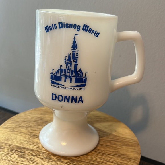 Vintage Walt Disney World souvenir milk glass mug - Picture 2 of 16